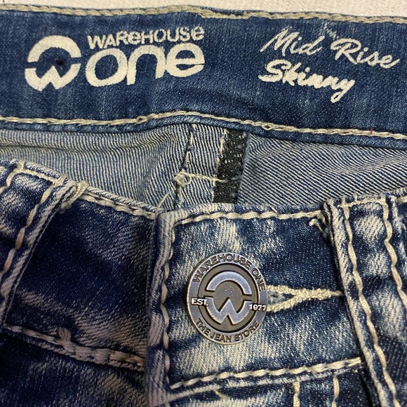 Jeans - Picture 2 of 3